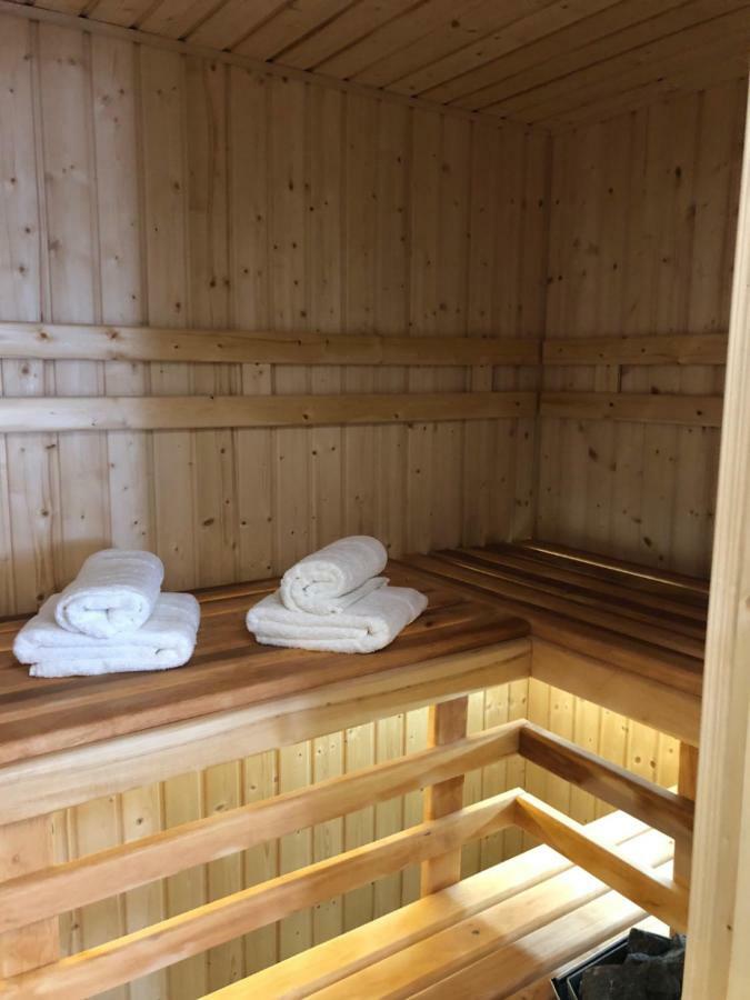 Family & Business Sauna Sienkiewicza No1 Centrum Plac Lliteratow- 1 Bedroom With Private Sauna, Bath With Hydromassage, Parking Leilighet